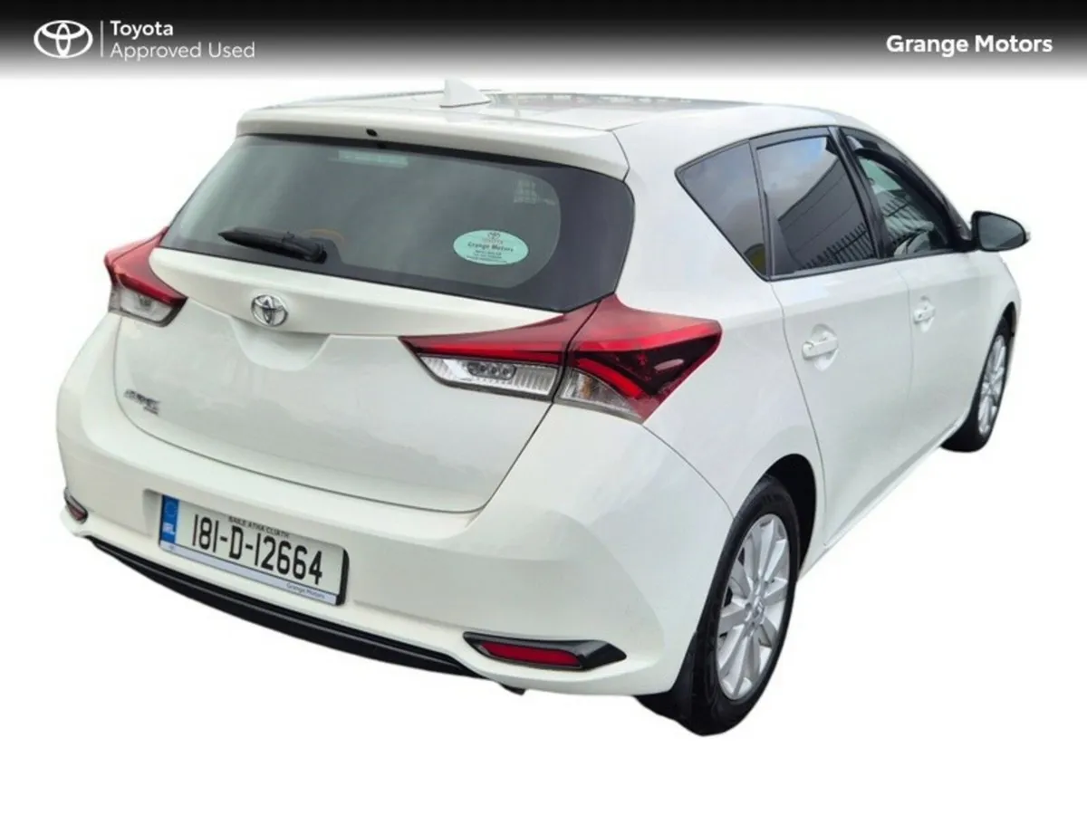 Toyota Auris 1.4 D4D TERRA VAN 5DR **IMMACULATE** - Image 3