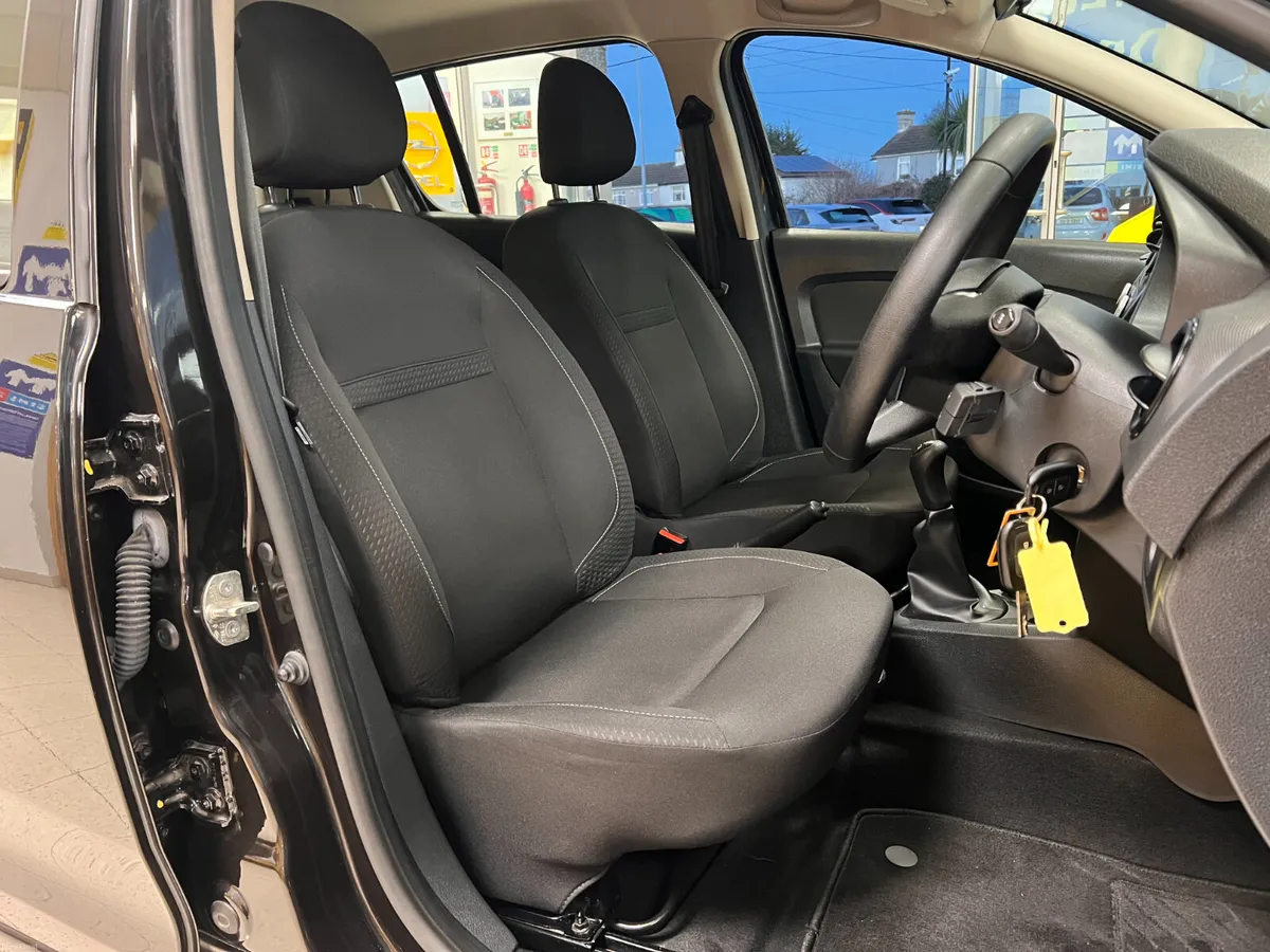 Only 39,000 Kms Low Kms As New 2020 Dacia Sandero - Image 4