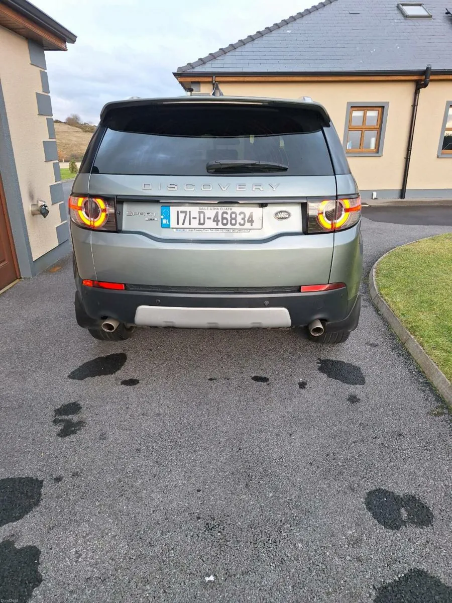 Land rover discovery Sport hse - Image 2