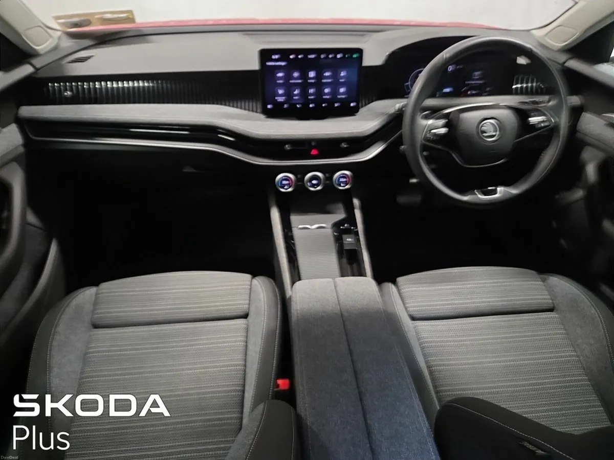 Skoda Superb 2.0 TDI 150BHP DSG Combi SEL - Image 2