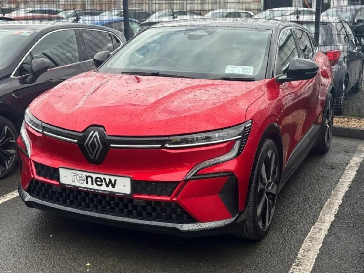 Renault Megane E-Tech EV60 220hp Techno Red / Blac - Image 2