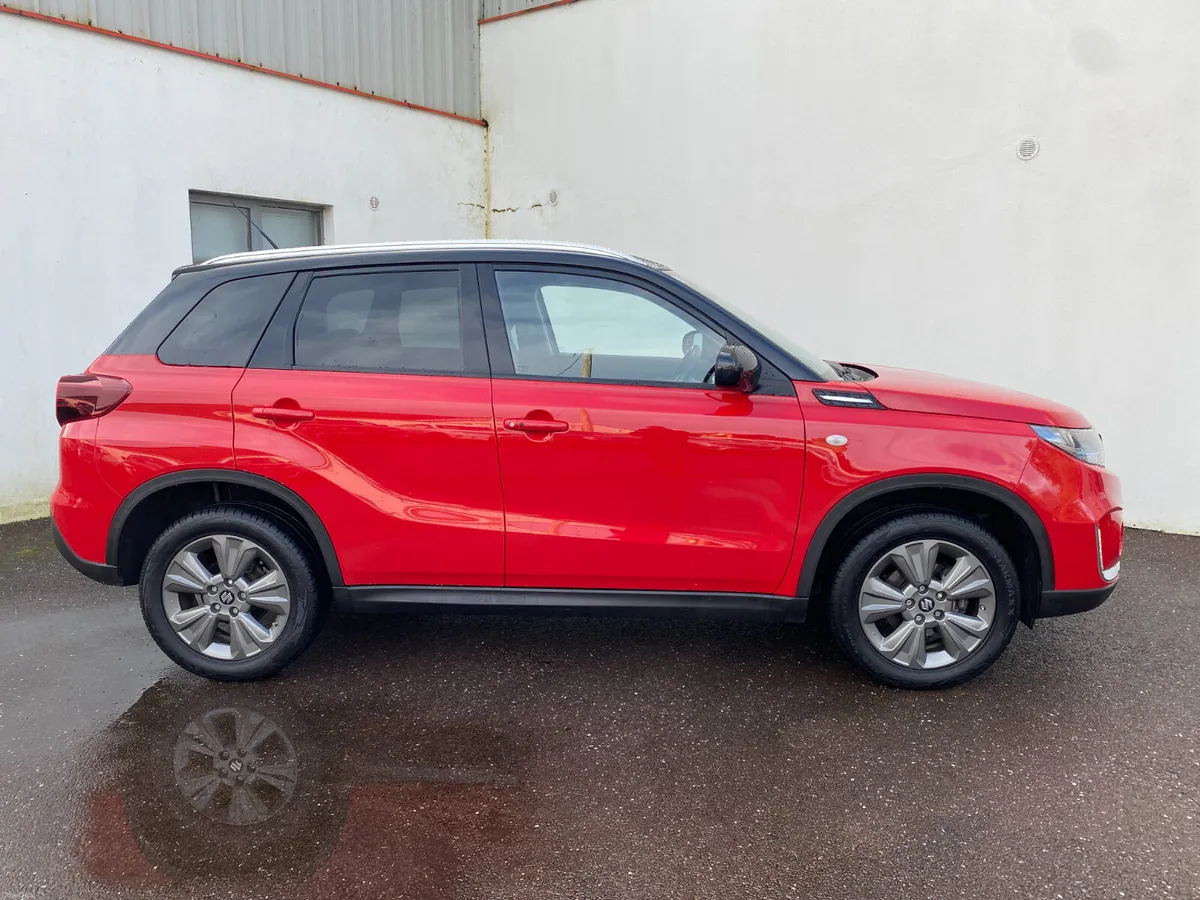Suzuki Vitara 2024 SZT, Automatic. - Image 3
