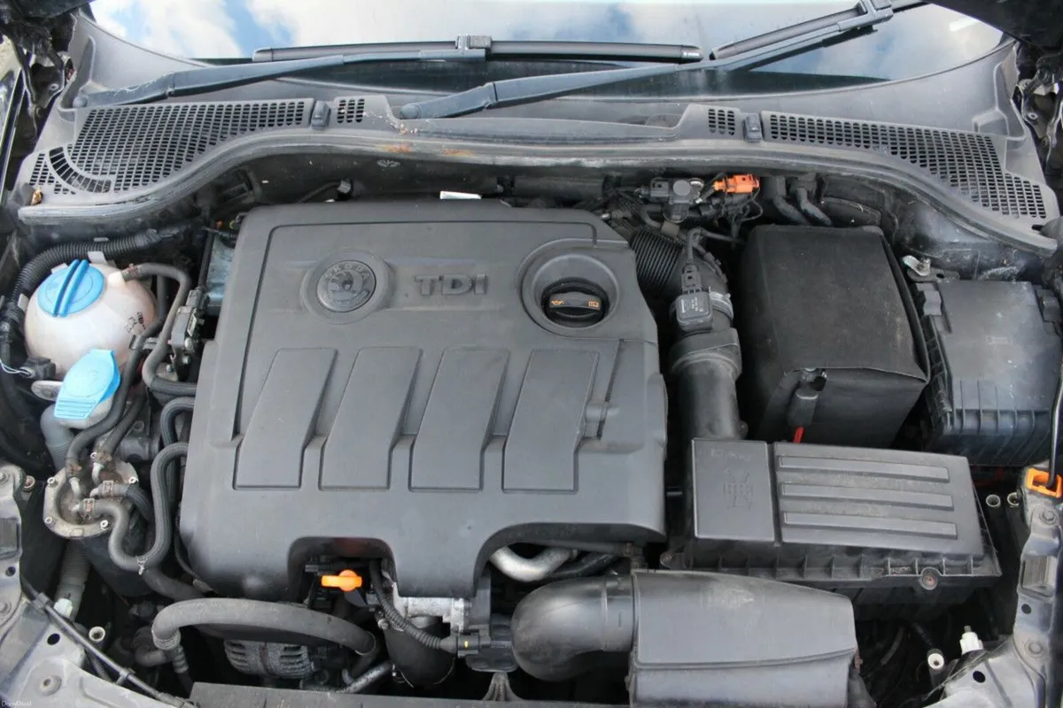 Skoda Octavia 1.6 CR TDI Ambition (TENDER 32) - Image 4