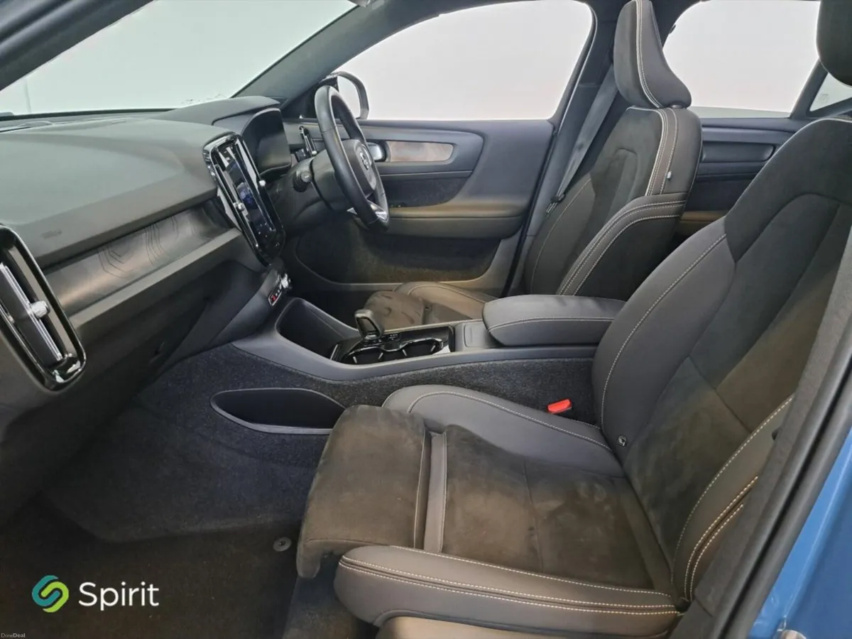 Volvo XC40 Ultimate BEV 231HP - Image 4