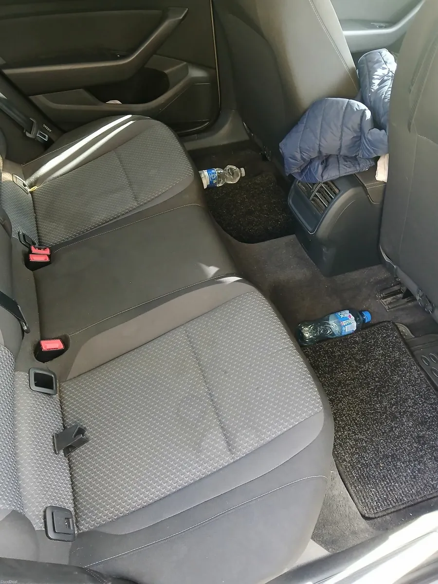 Volkswagen Passat 2015 - Image 4