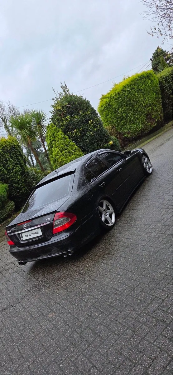 2008 e220d Mercedes - Image 3