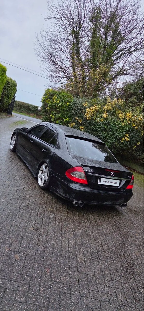 2008 e220d Mercedes - Image 4