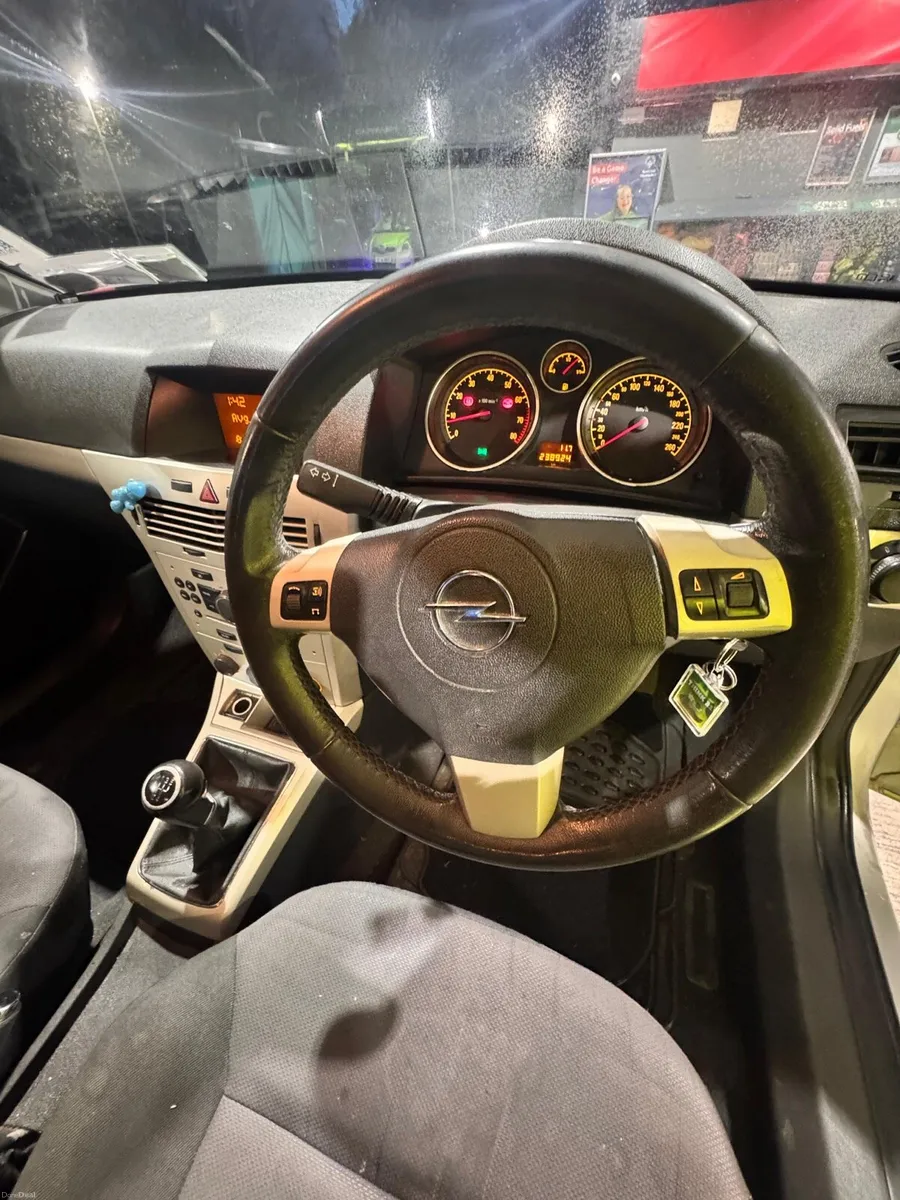 Opel Astra - Image 3