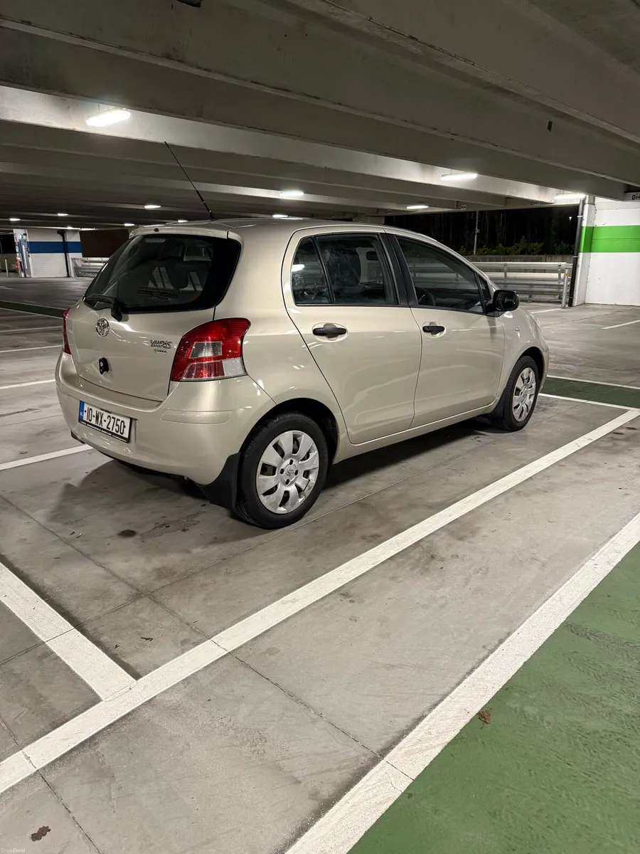 2010 Toyota Yaris 1.0 petrol - Image 4