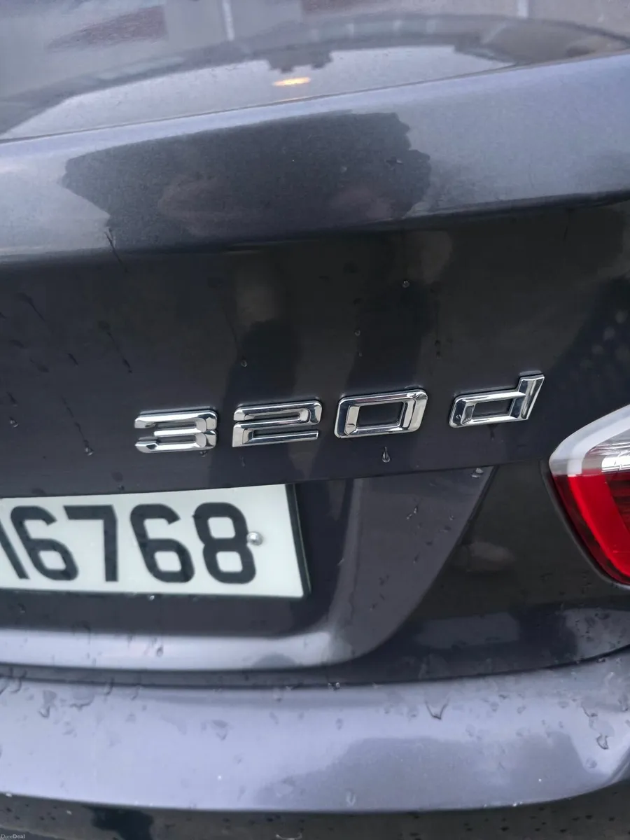 BMW 3-Series 2006 - Image 2