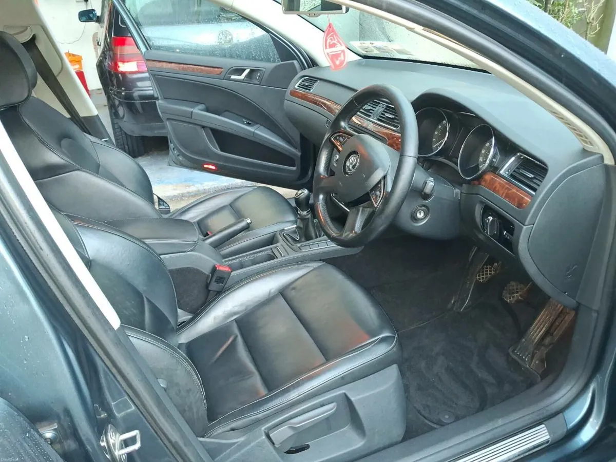 Skoda superb - Image 2