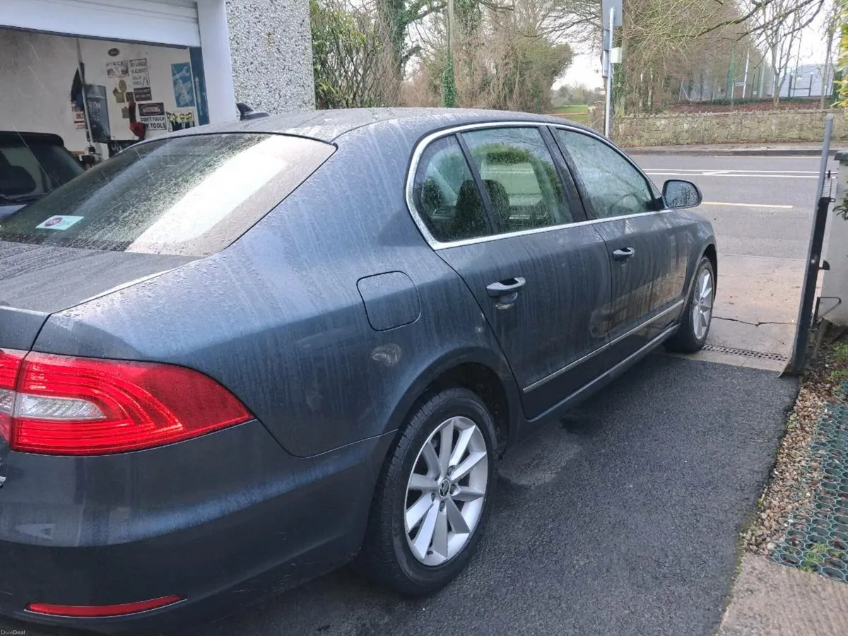 Skoda superb - Image 4