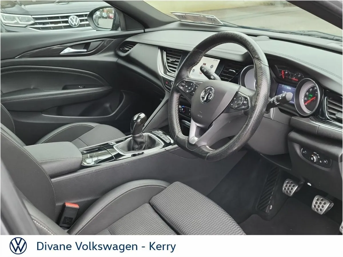 Vauxhall Insignia INSIGNIA 2.0 TDI SRI GR SP VXLI - Image 4