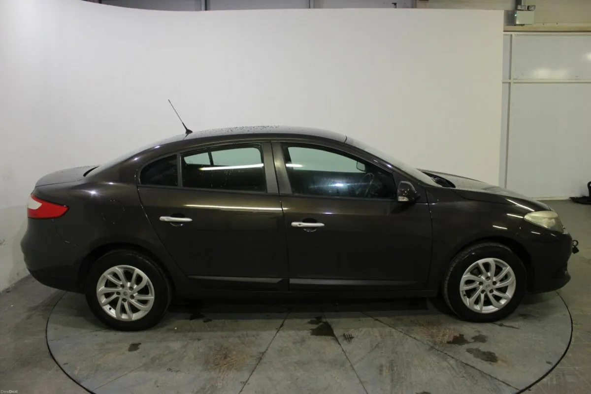 Renault Fluence 1.5 DCI 90 DYNAMIQUE - TENDER 39 - - Image 3