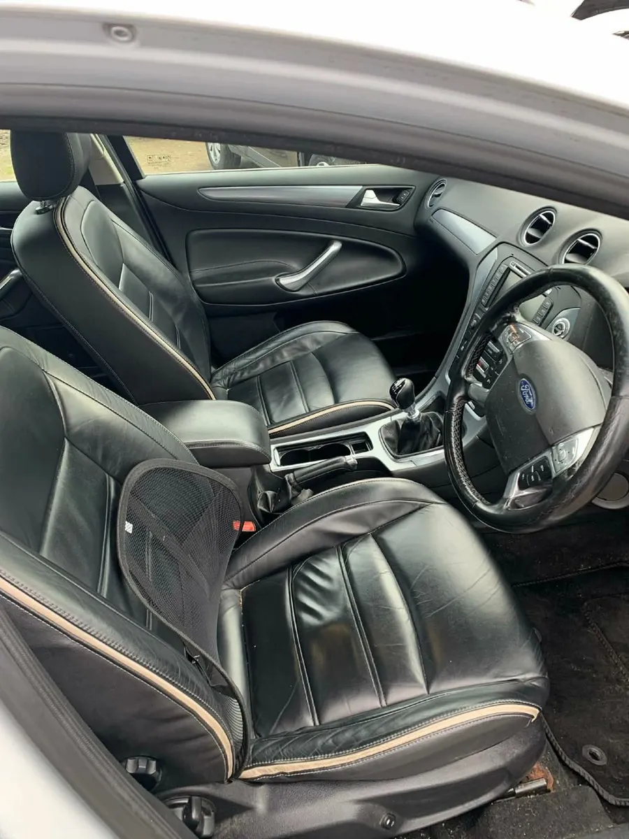 Ford Mondeo 2010 - Image 1