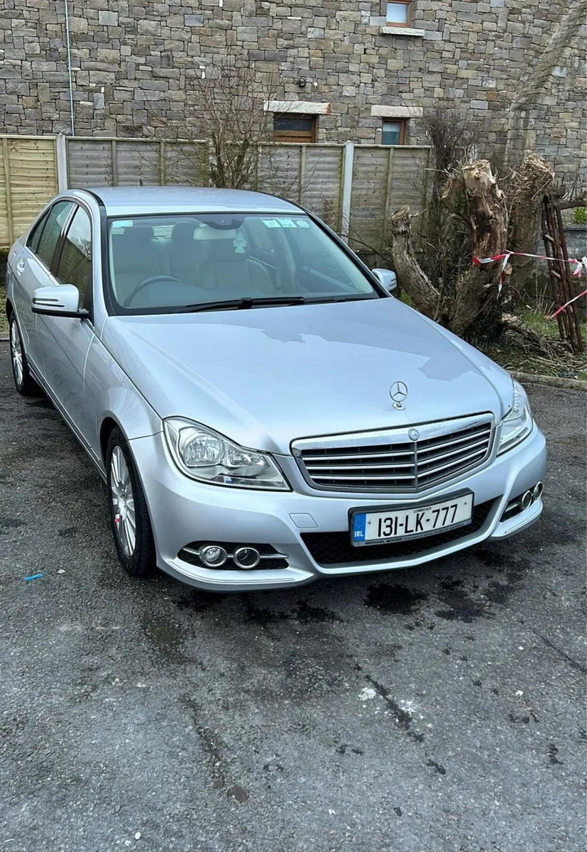 Mercedes C220 2.1L Diesel Manual 204k km - Image 1