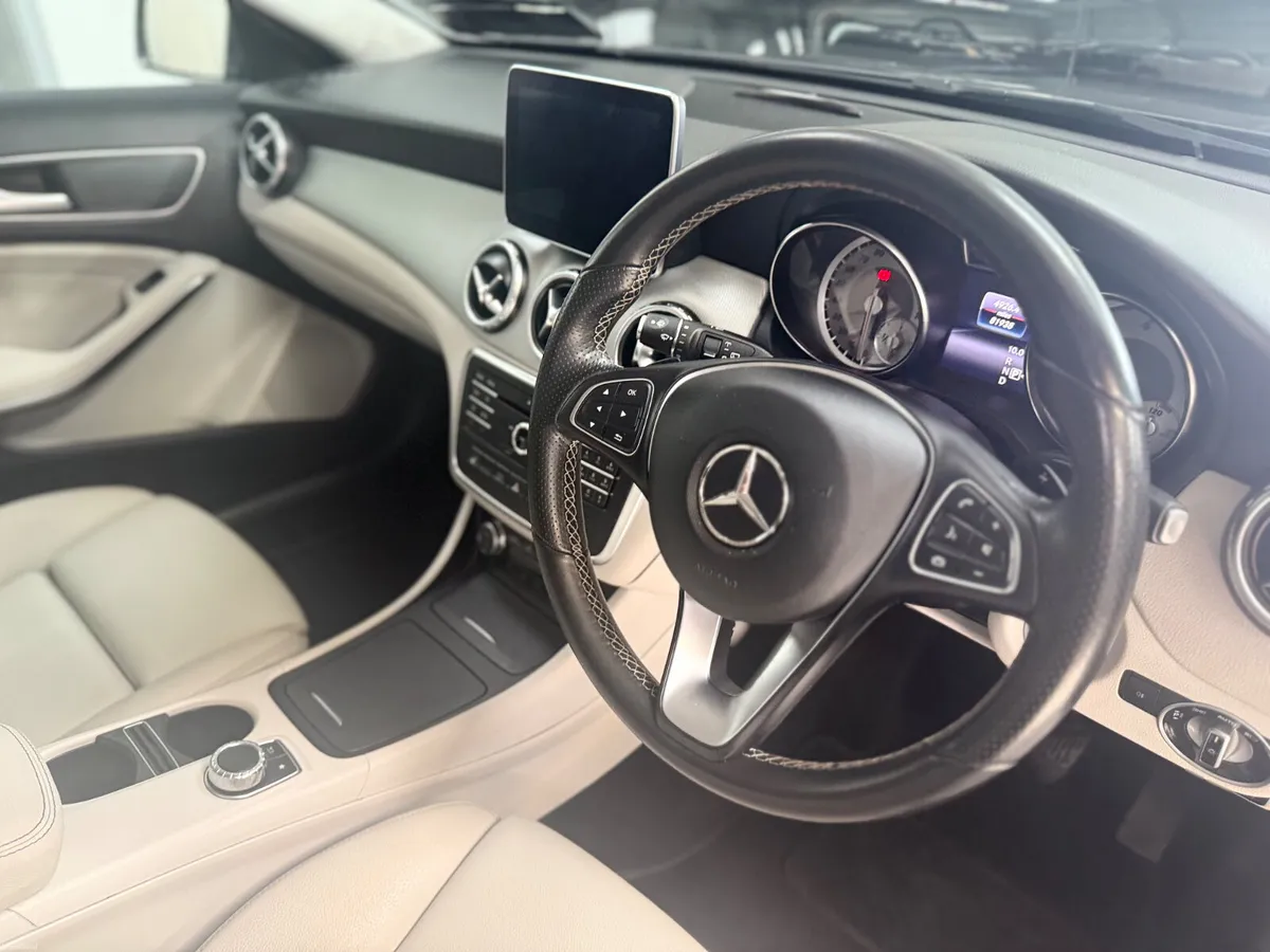 Mercedes-Benz GLA 2016. 200 SPORT AUTOMATIC - Image 3