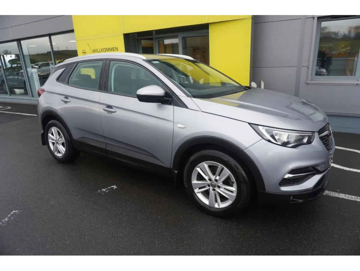 Opel Grandland X SC 1.5 T 130PS 4DR - Image 1