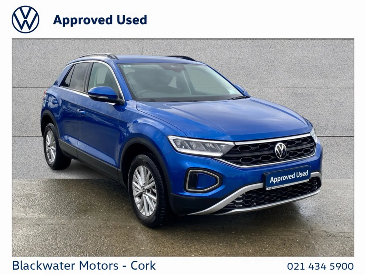 Volkswagen T-Roc 1.0TSI 110BHP LIFE WITH REAR VIEW - Image 1