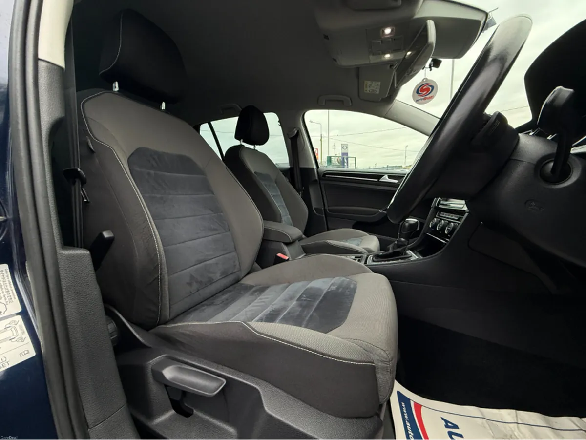 Volkswagen Golf 1.4 HIGHLINE  ALCANTARA SEATS PRIV - Image 3