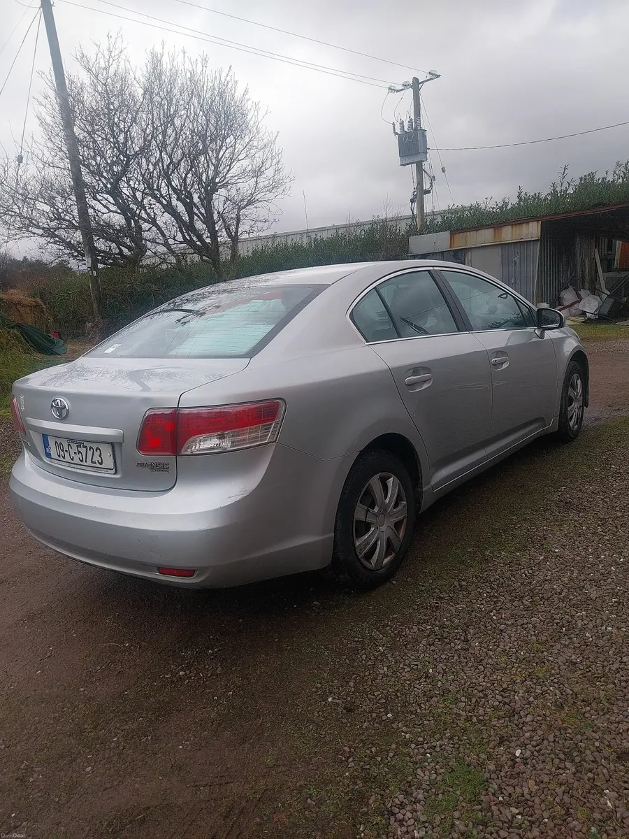 Toyota Avensis 2009 - Image 2