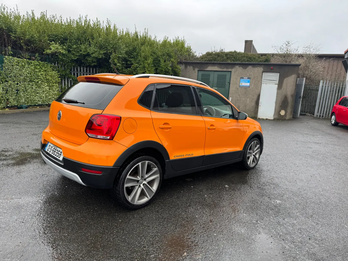Volkswagen Polo Cros 1.2 Automatic - Image 4