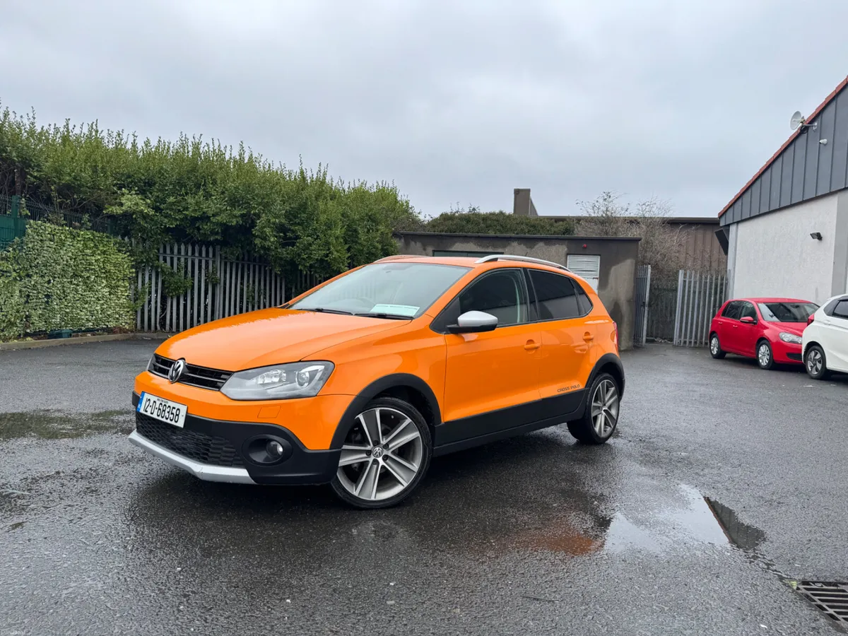 Volkswagen Polo Cros 1.2 Automatic - Image 2