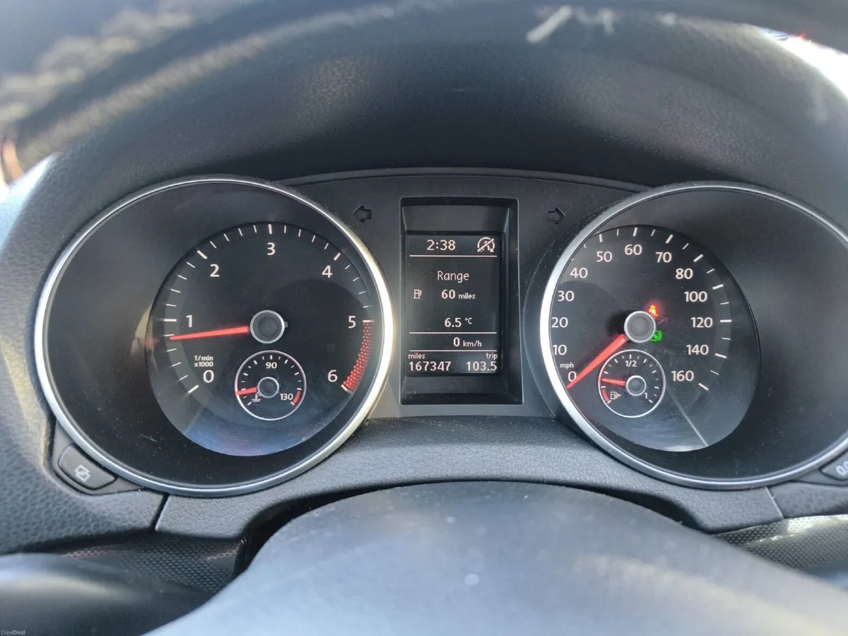 Volkswagen Golf 2010 - Image 2