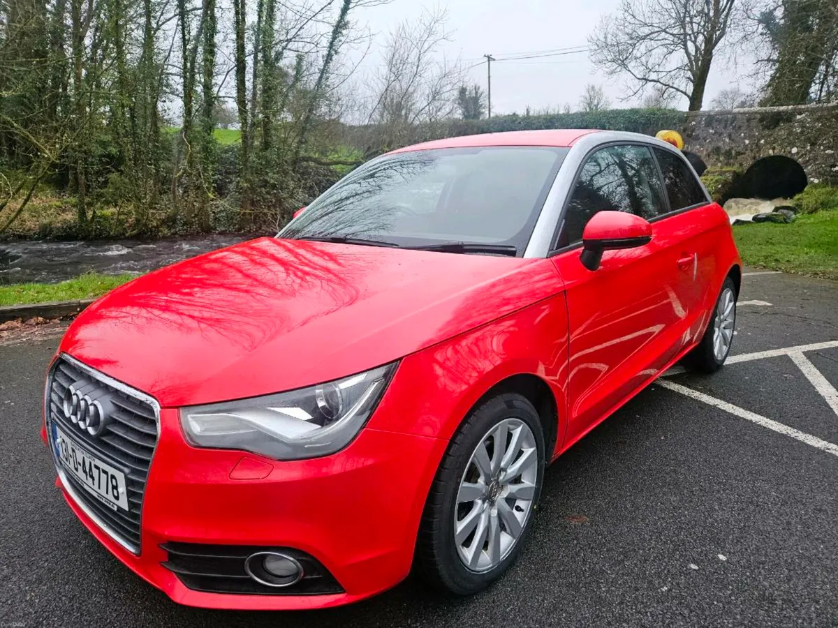 Lovely little Automatic Audi A1 €9950 - Image 2