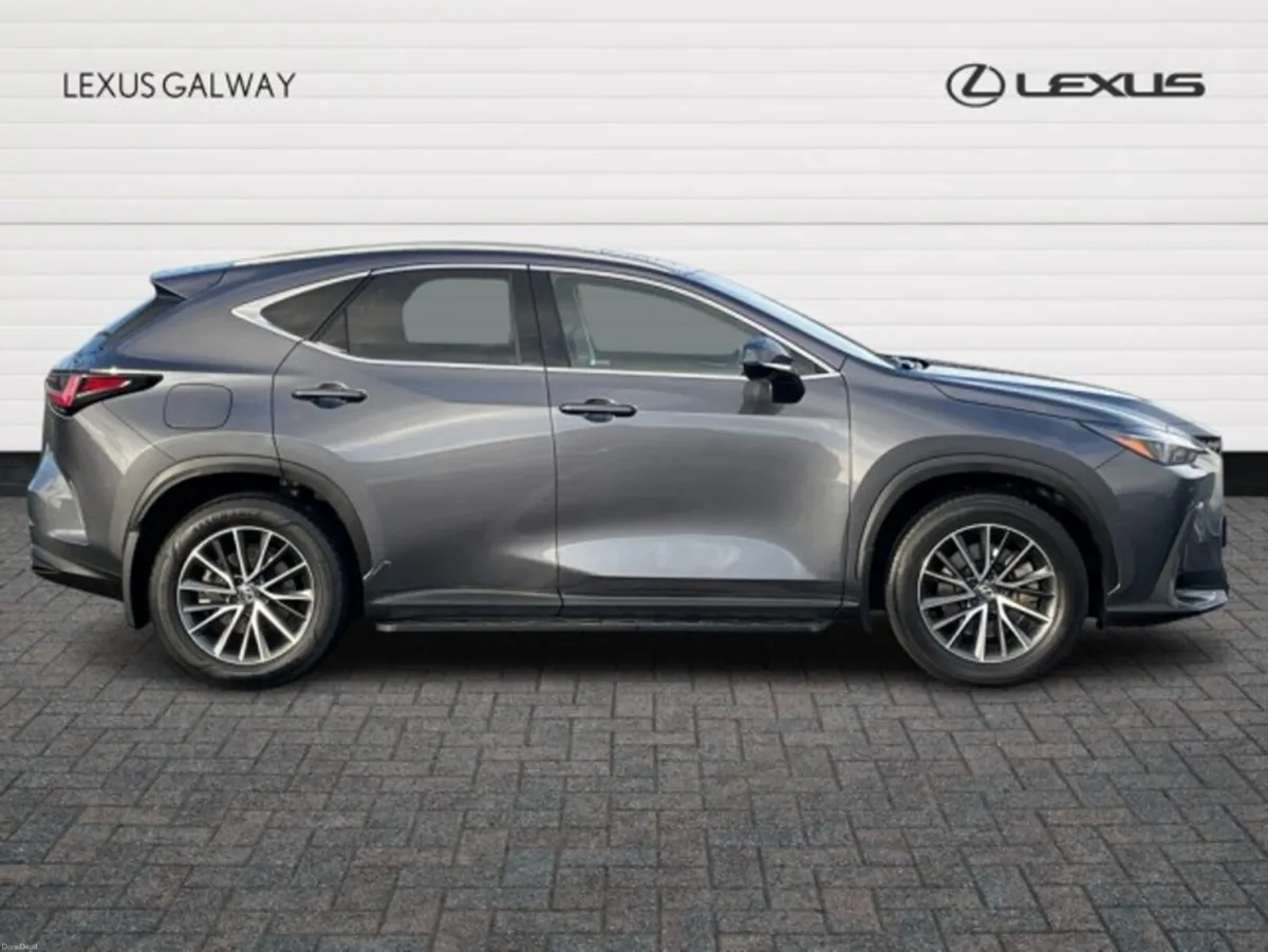 Lexus NX NX 450h+ Executive AWD Plug In Hybrid // - Image 3