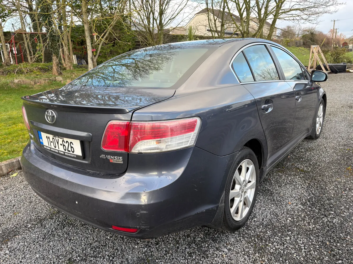 Toyota Avensis 2011 - Image 3