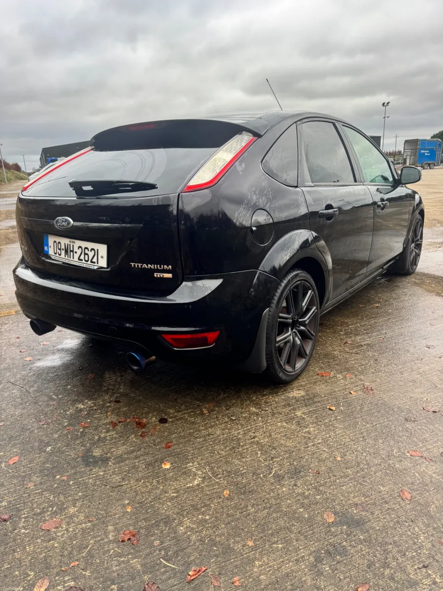 Ford Focus 2009 - Image 4