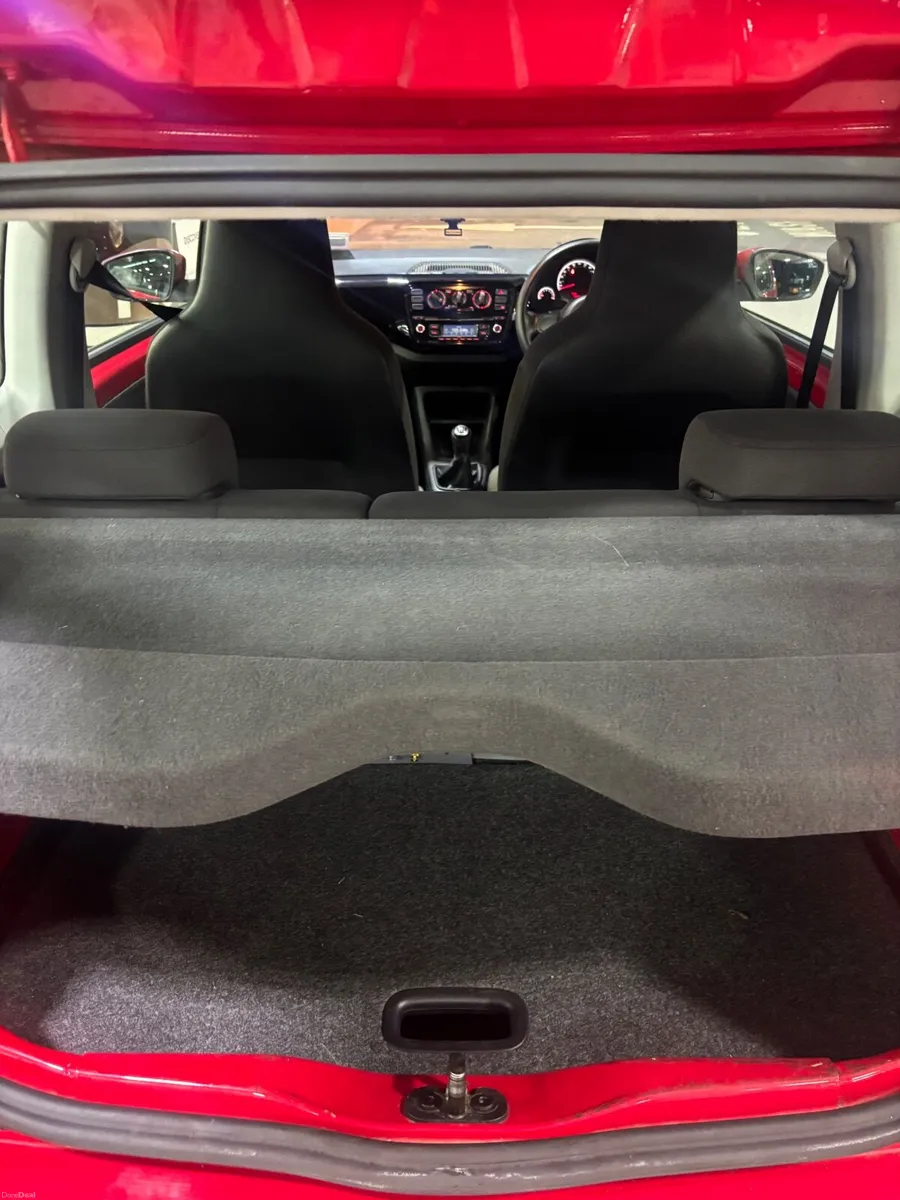 Volkswagen up! 2013 1.0 petrol - Image 3