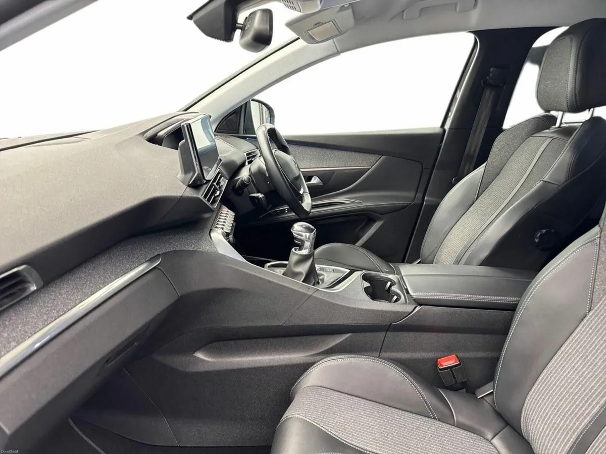 Peugeot 5008 1.5HDI ALLURE *JUST IN* €115 PER WEEK - Image 3