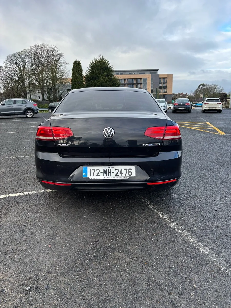Volkswagen Passat 2017 - Damaged - Image 4