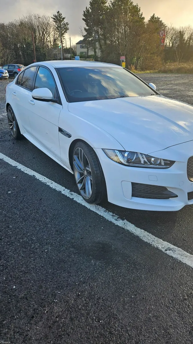 Jaguar XE 2017 Automatic - Image 1