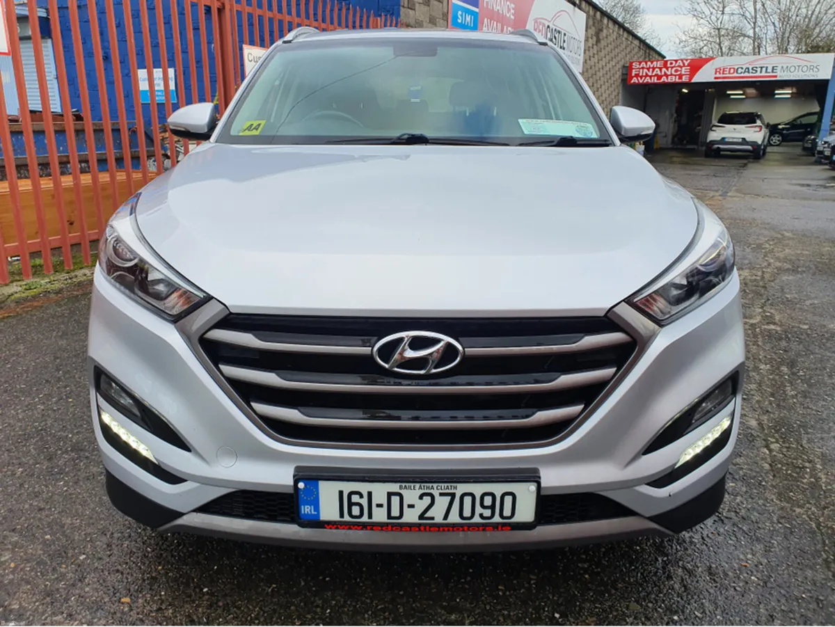 Hyundai Tucson EXECUTIVE 5DR - Image 2