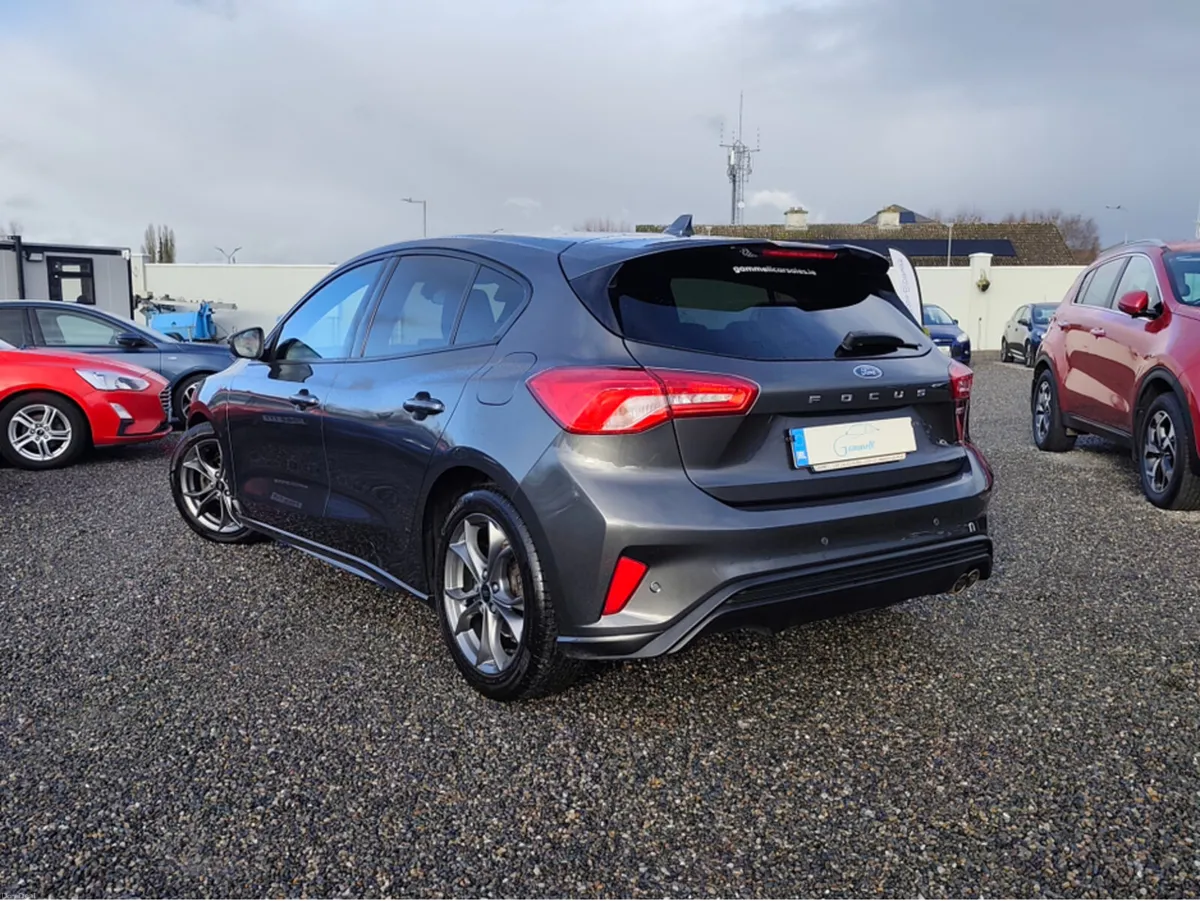 Ford Focus ST-LINE TDCI - Image 4