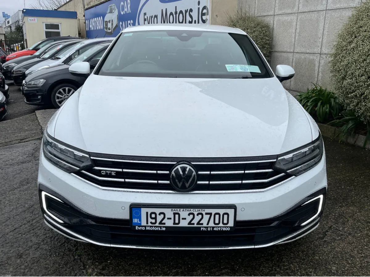 Volkswagen Passat GTE 1.4 TSI PHEV PETROL HYBRID / - Image 2