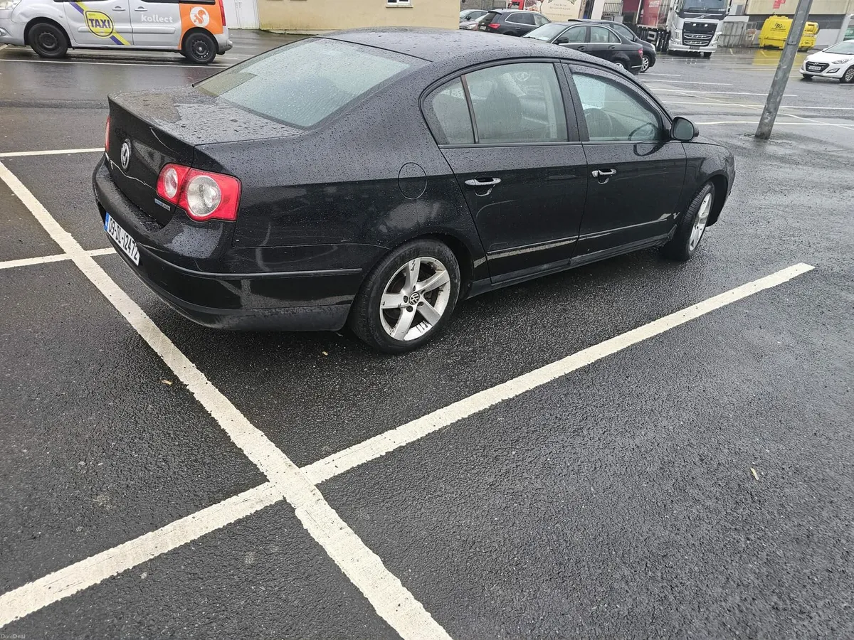 2009 Volkswagen Passat - Image 3