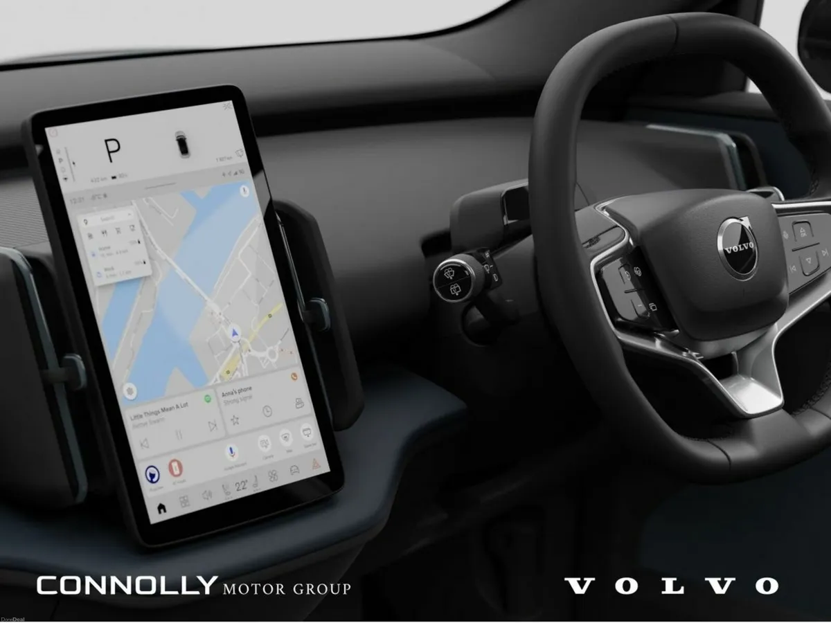Volvo EX30 Extended Range Plus - Image 3