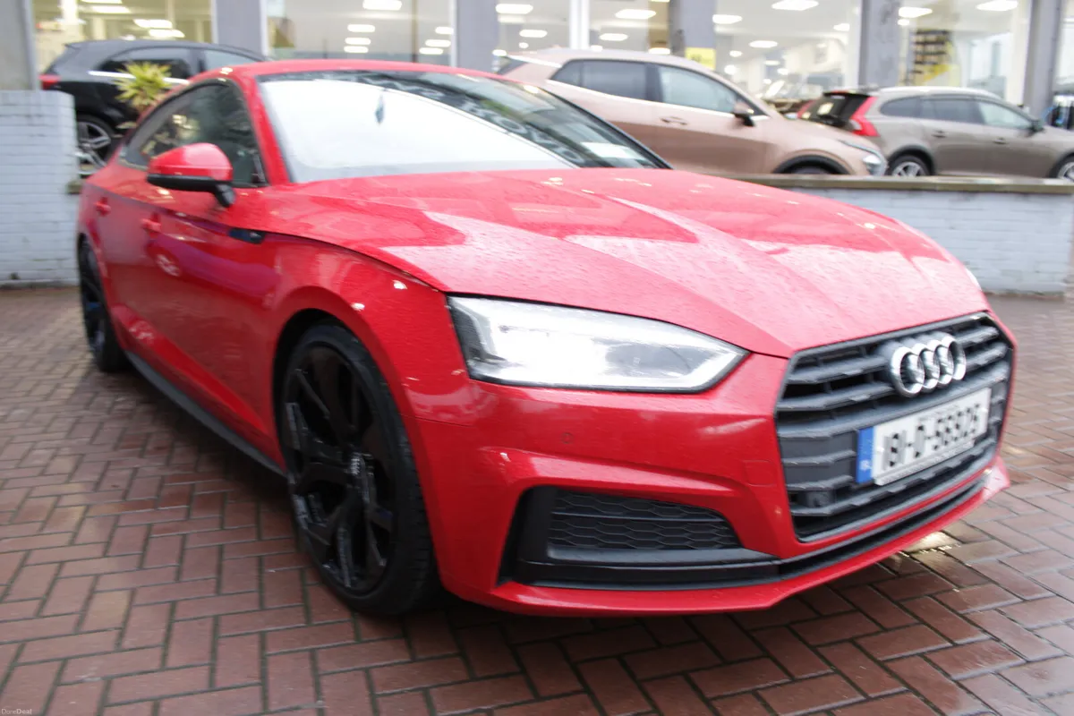 2.0 TDI S LINE 150BHP 5DR HATCHBACK // MINT CONDIT - Image 2