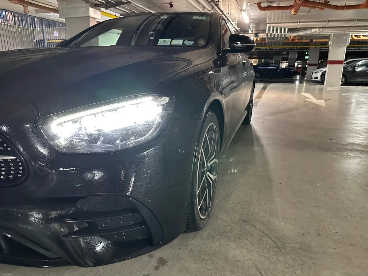 Mercedes-Benz E-Class 2021 - Image 2
