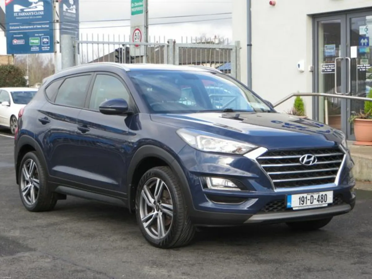 Hyundai Tucson Executive 5DR - Image 2