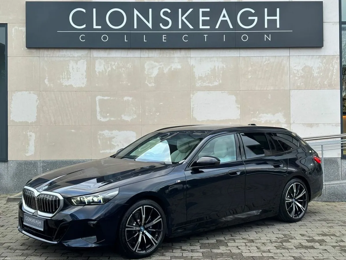 BMW 5-Series 530E M SPORT, PAN ROOF, TECH PACK - Image 3