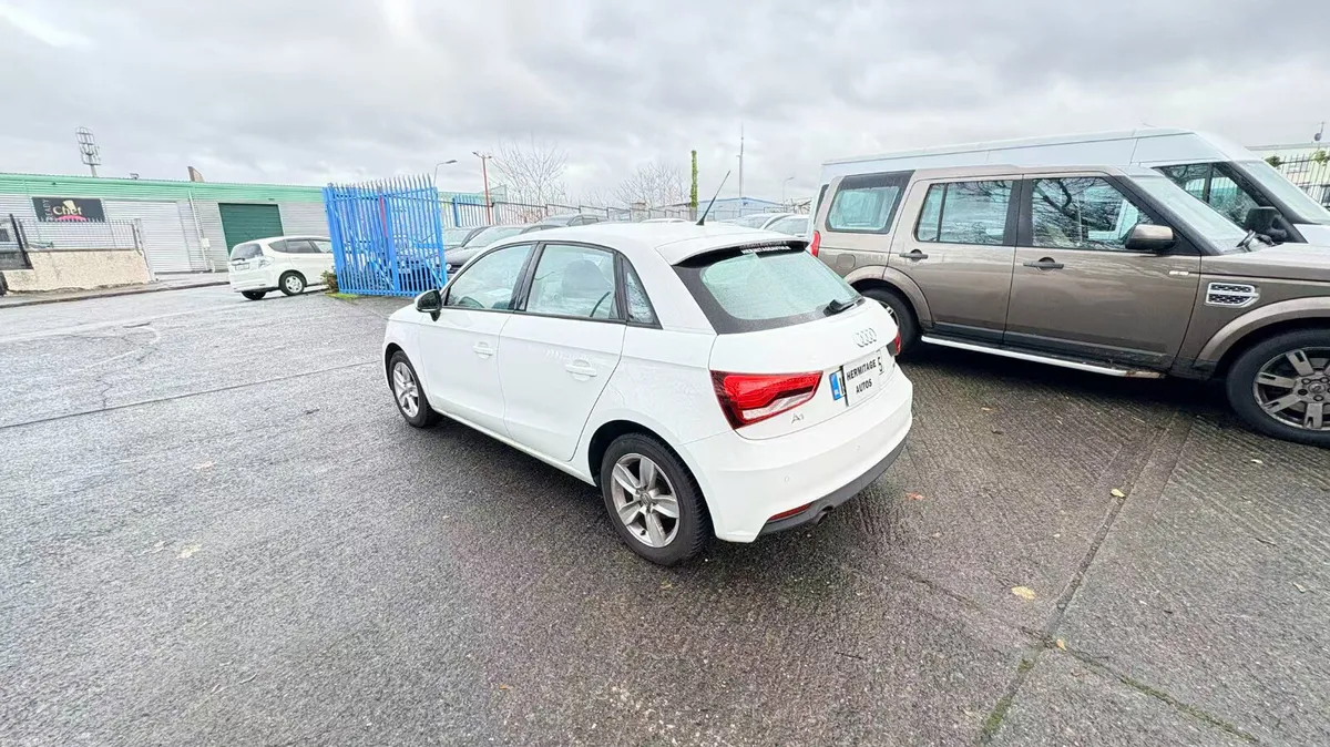 Audi A1 1.0 TFSI Automatic 2015 - Image 4
