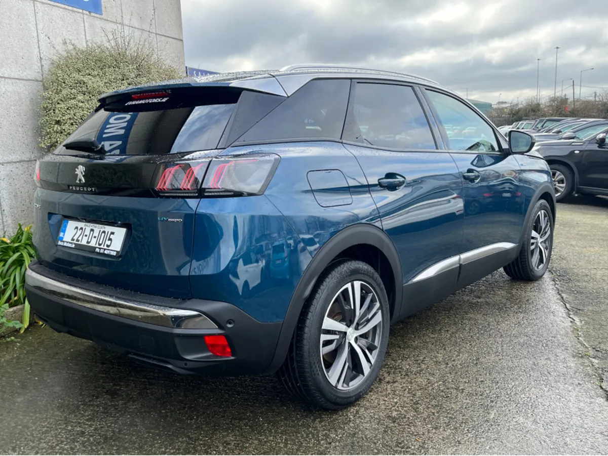 Peugeot 3008 FL ALLURE 1.6 PHEV 225 HYBRID PETROL - Image 4