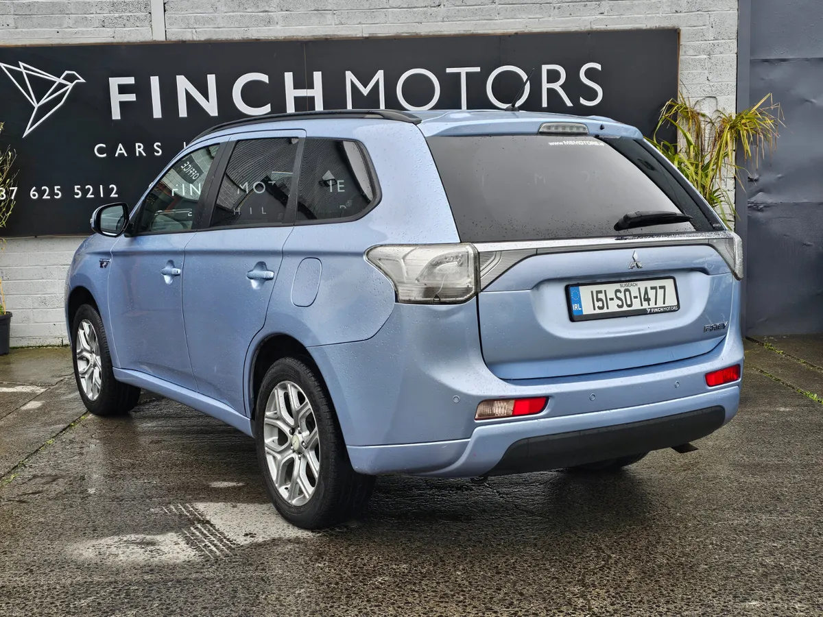 MITSUBISHI OUTLANDER PHEV 4X4 // 12/26 NCT - Image 4