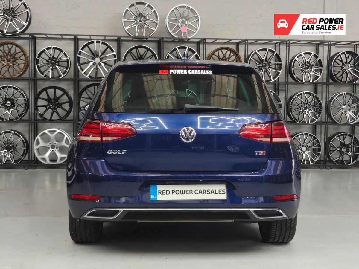 2017  VOLKSWAGEN GOLF AUTO//LOW KMS - Image 4