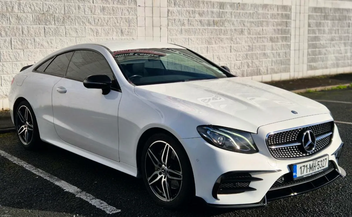 17 Mercedes-Benz E220 Amg Coupe.(23900e) - Image 2